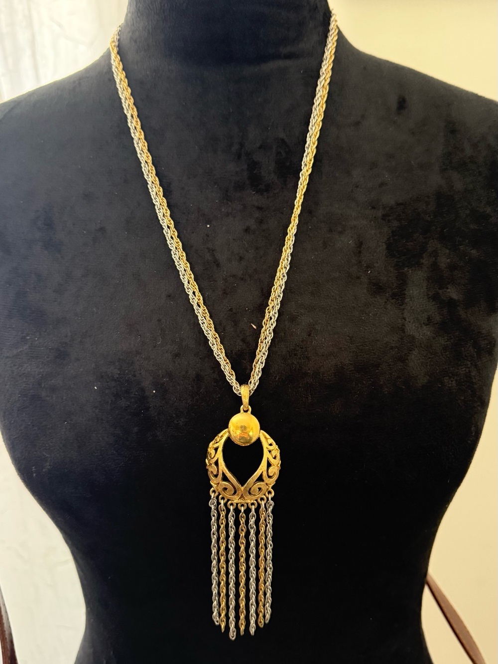Gold-Tone Tassel Pendant Necklace - Elegant Women's Fashion